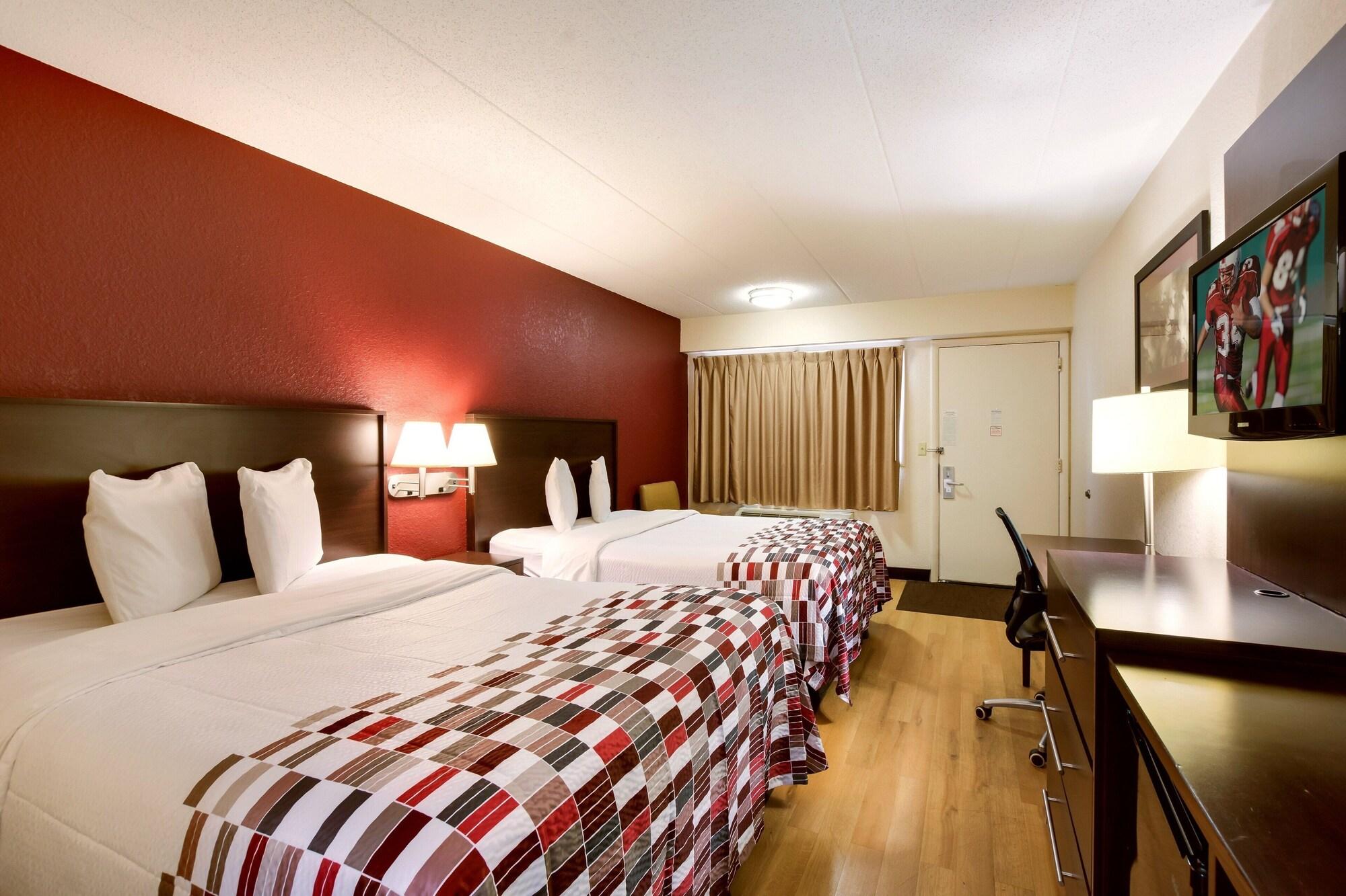 Red Roof Inn Grand Rapids Airport Cascade Exterior foto